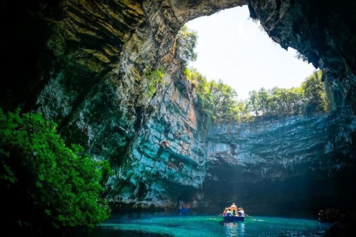 Tour Quảng Bình – Phong Nha – Vũng Chùa 3 Ngày 2 Đêm