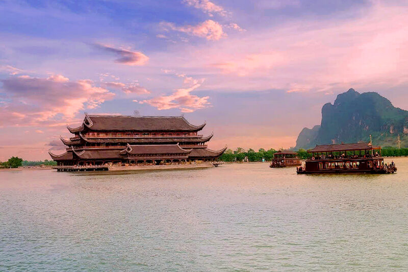 tour-chua-tam-chuc