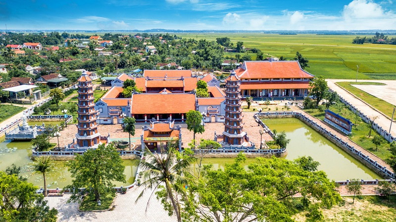 chua-hoang-phuc-quang-binh