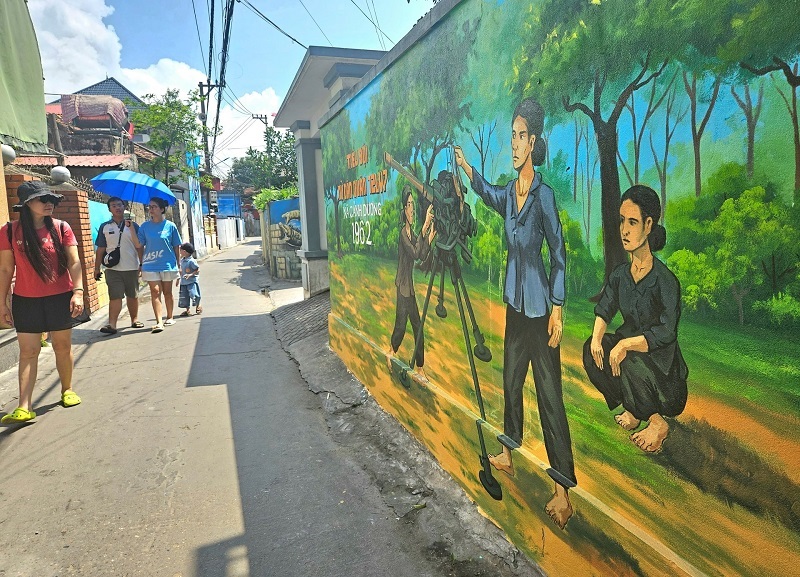 con-duong-bich-hoa-dai-1km-o-quang-binh