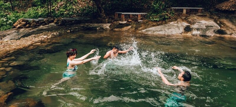 tam-khoang-nong-hue-pe