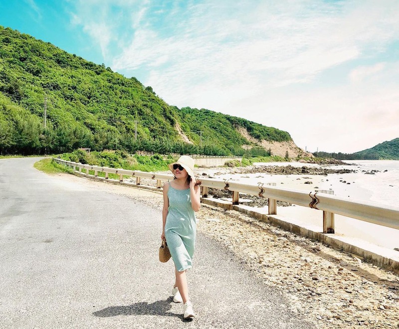 trekking-kham-pha-eo-gio-quan-lan
