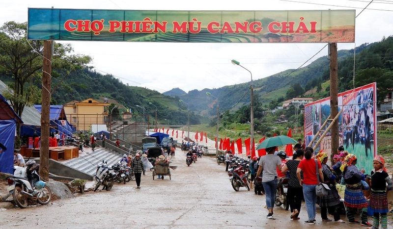 cho-phien-mu-cang-chai
