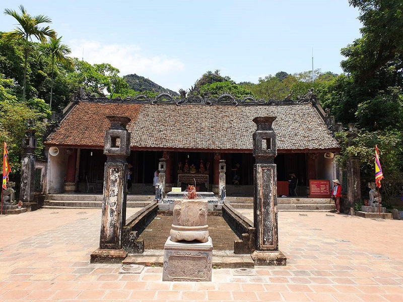 den-vua-dinh