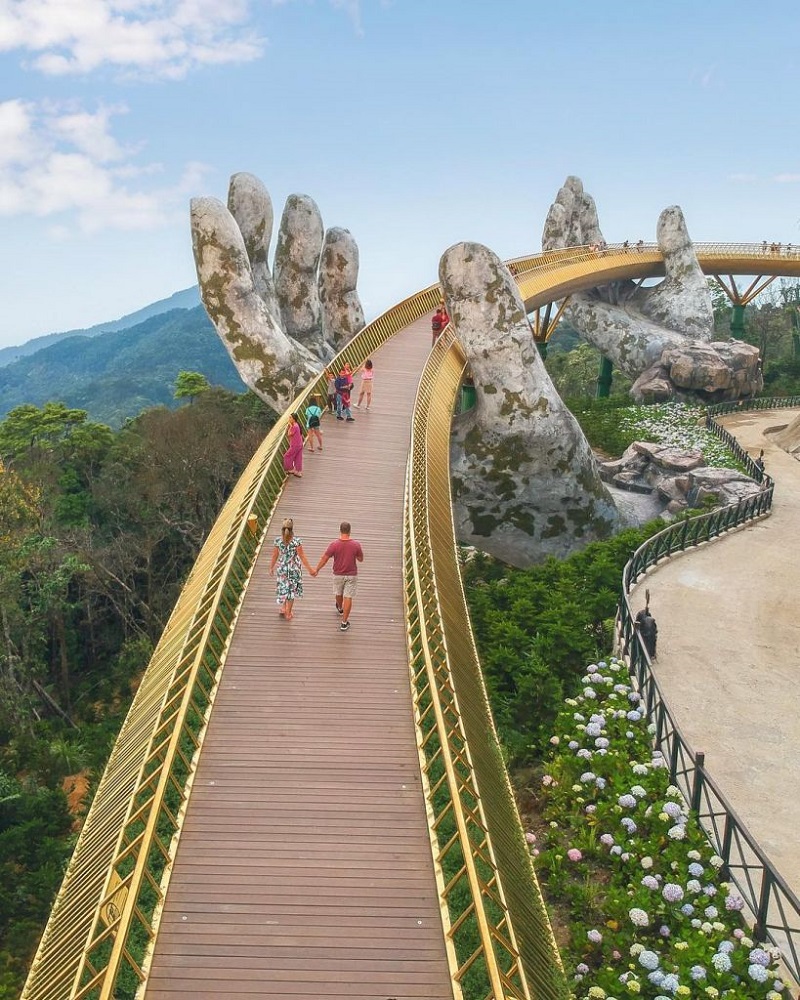 huong-dan-di-chuyen-den-cau-vang-da-nang