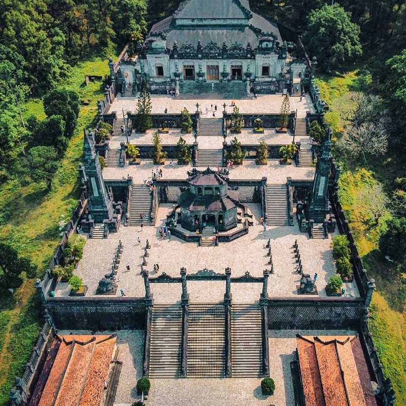 lang-khai-dinh-hue