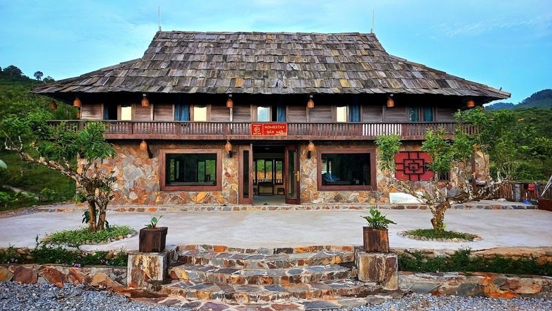 suoi-giang-khach-san-mu-cang-chai-yen-bai