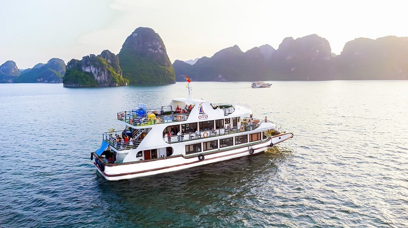 tau-tham-vinh-ha-long-2-ngay