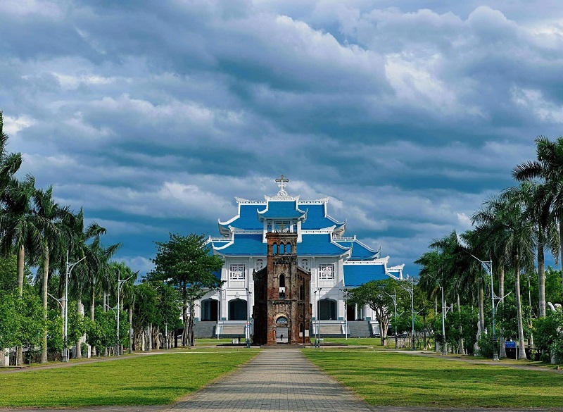 thanh-dia-la-vang-hue