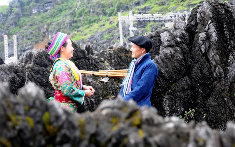 cho-tinh-khau-vai-gap-go