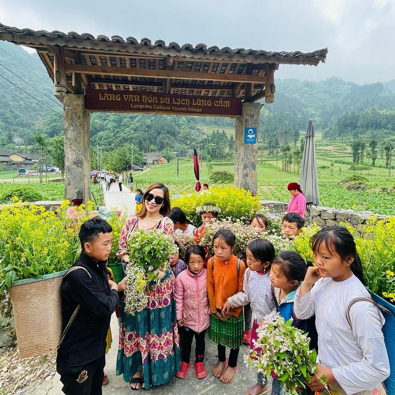 kham-pha-ban-lang