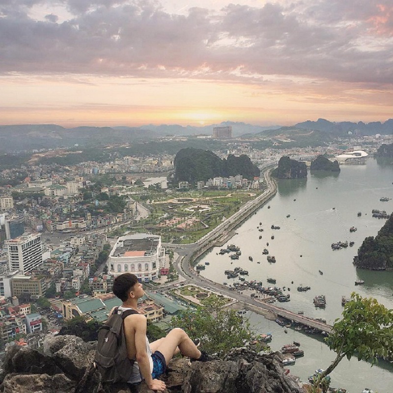 san-may-don-binh-minh-nui-bai-tho
