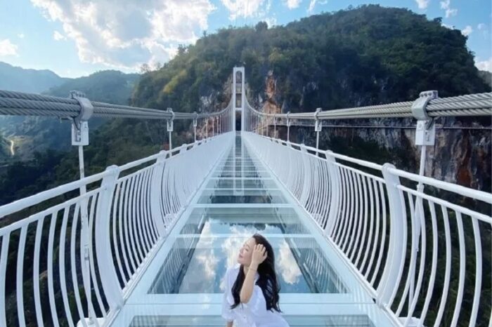 Tour Mộc Châu – Cầu Kính Bạch Long 2 Ngày 1 Đêm