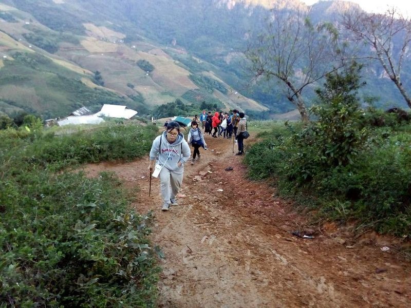 trekking-chinh-phuc-dinh-pha-luong