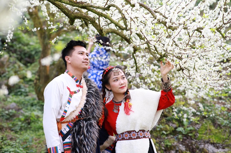 tro-chuyen-lam-quen-hen-ho