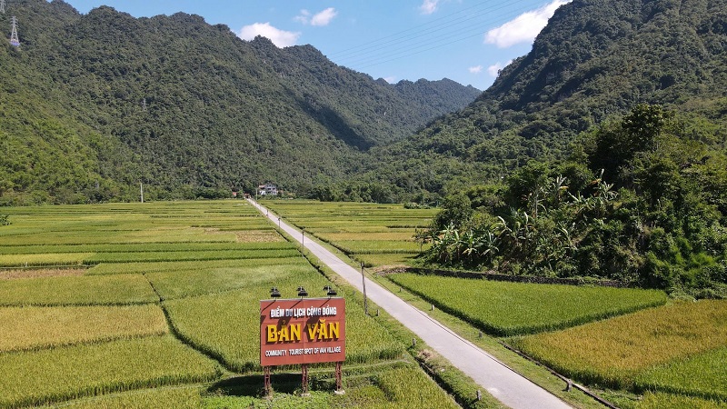 ban-van-mai-chau