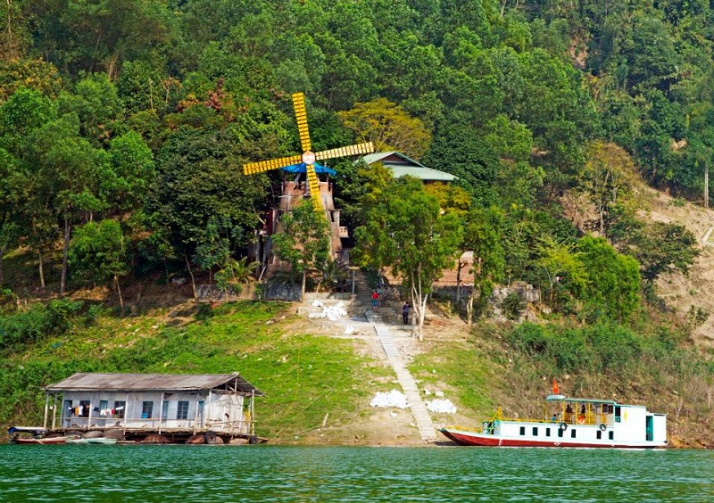 du-lich-dao-dua-hoa-binh