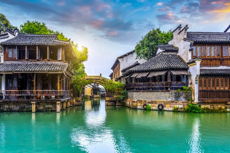 nha-co-lau-doi-o-tran