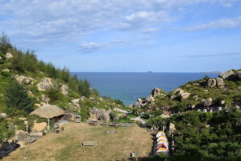 cam-trai-va-picnic-view-biên-trung-luong-quy-nhon