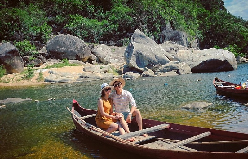 ham-ho-quy-nhon-du-thuyen