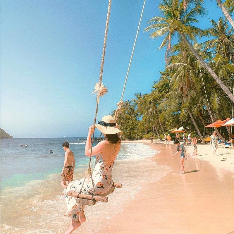 tam-bien-va-thu-gian-tai-hon-thom