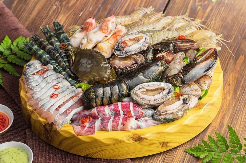 thuong-thuc-hai-san-nhon-ly