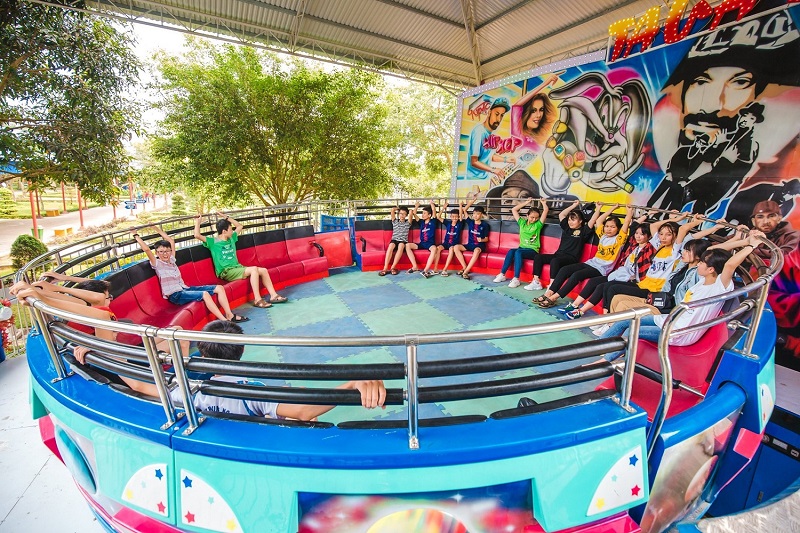 khu-vui-choi-giai-tri-dao-ngoc-xanh