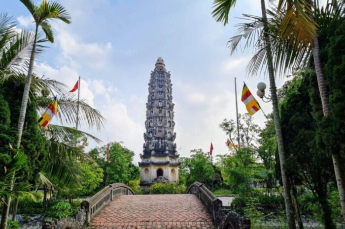 Tour Đền Trần Nam Định – Chùa Cổ Lễ – Đền Bảo Lộc – Phủ Dầy 1 Ngày