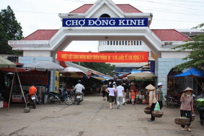 Tour Đền Mẫu Đồng Đăng – Tân Thanh – Đông Kinh 1 Ngày