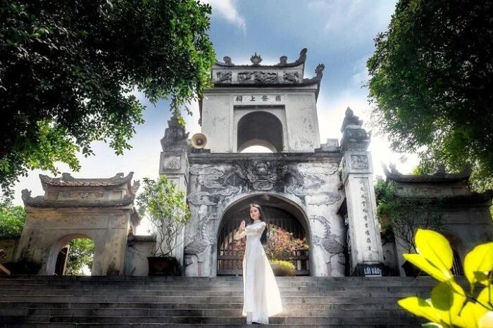 Tour Đền Ông Hoàng Mười – Đền Quang Trung – Đền Bà Triệu – Đền Cuông 1 Ngày