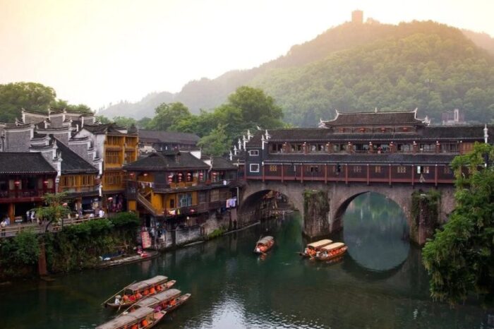 Tour Đông Hưng – Nam Ninh – Thái Bình Cổ Trấn  (No Shop) 3 Ngày 2 Đêm