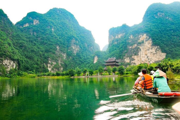 Kinh Nghiệm Du Lịch Tràng An Tự Túc Từ A-Z Cho Người Mới
